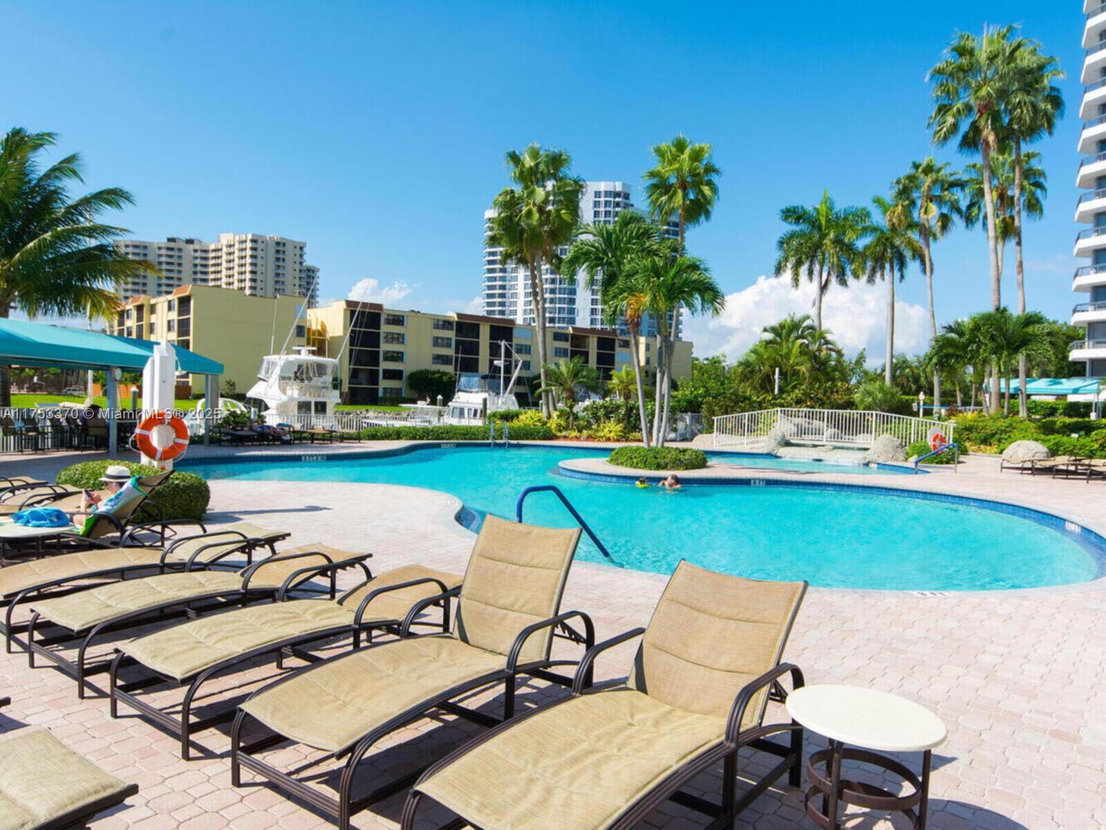 3530 Mystic Pointe Dr #1913, Aventura FL 33180