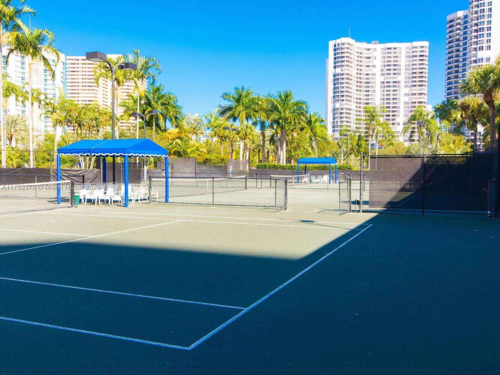 3530 Mystic Pointe Dr #1913, Aventura FL 33180