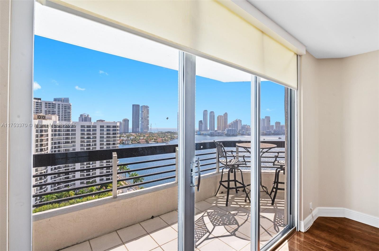 3530 Mystic Pointe Dr #1913, Aventura FL 33180