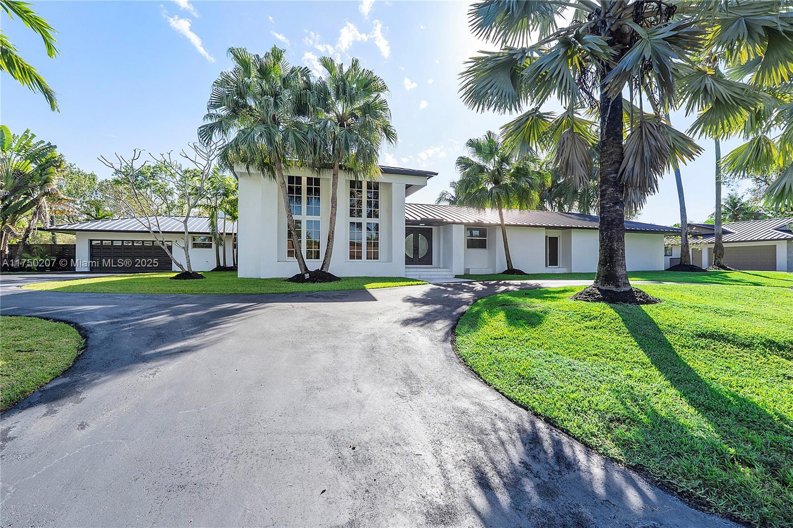 15201 SW 74th Place  For Sale A11750207, FL