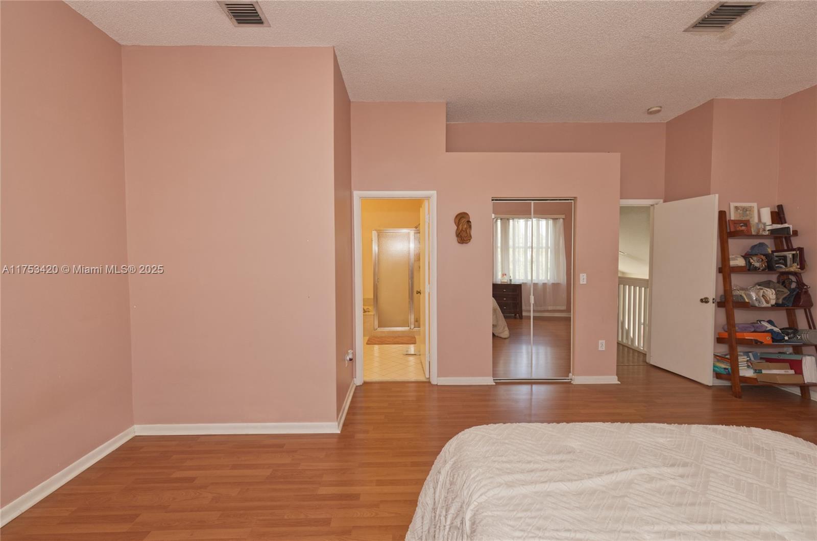 Listing Photo 28