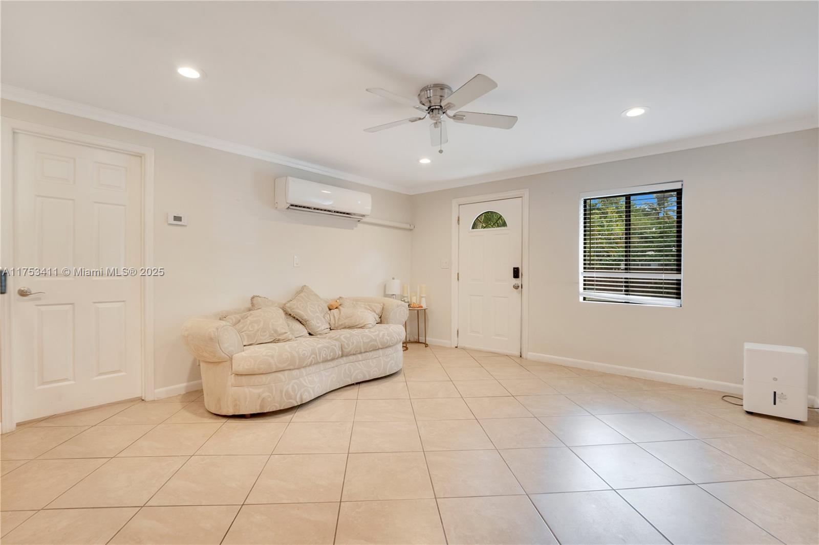 1663 SW 28th Ave, Fort Lauderdale, Florida image 2