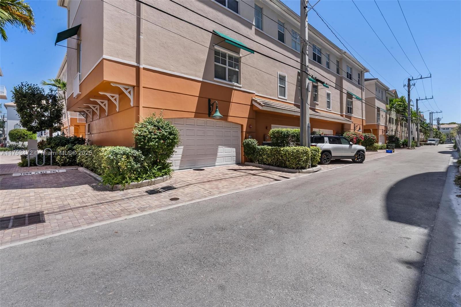 180 NE 6th Ave #E, Delray Beach, Florida image 2
