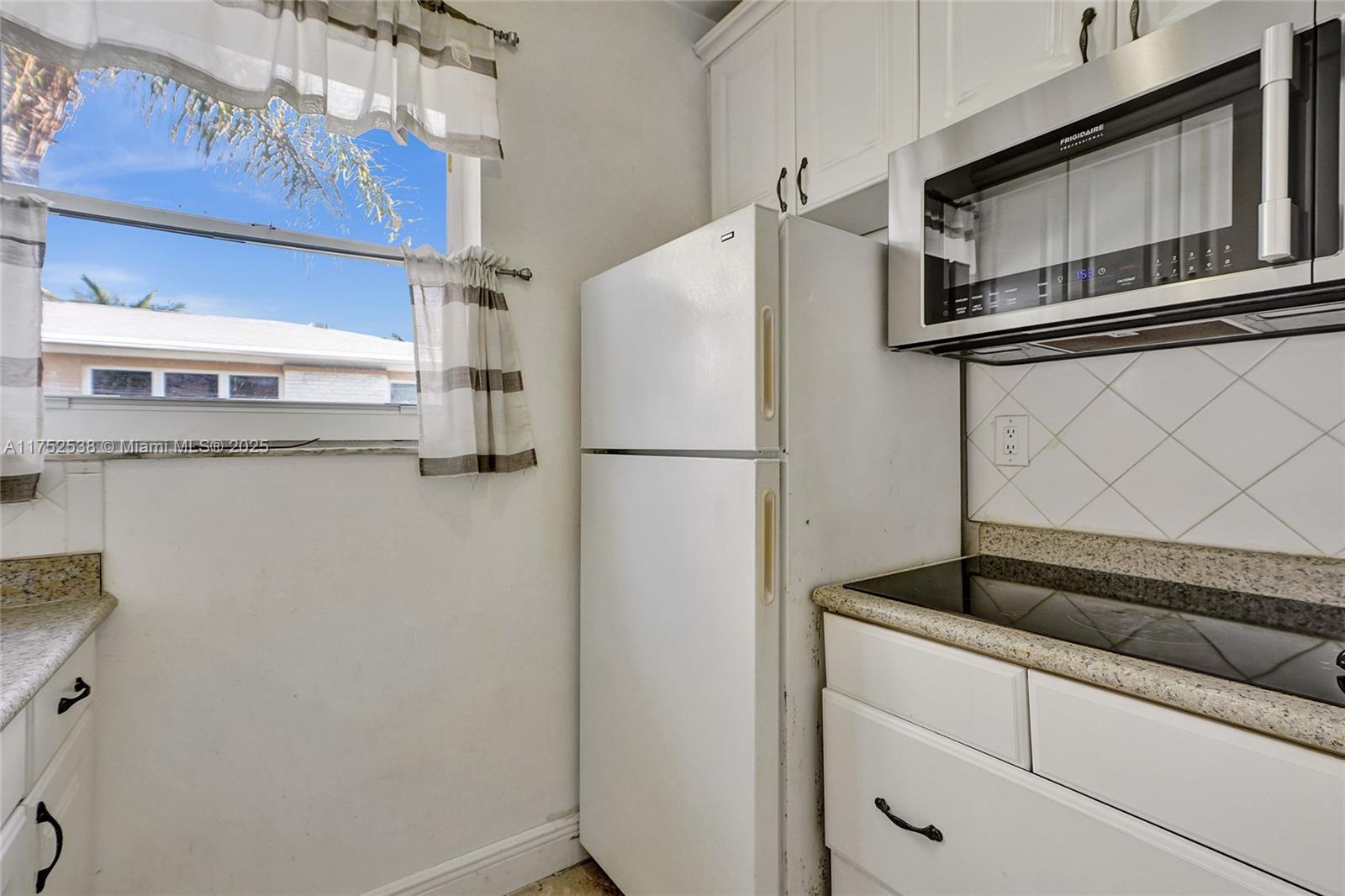 7909 East Dr #209, North Bay Village, Florida image 12