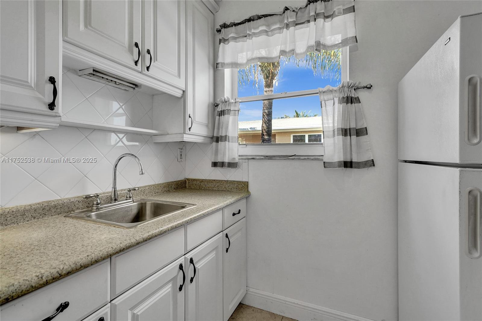 7909 East Dr #209, North Bay Village, Florida image 14