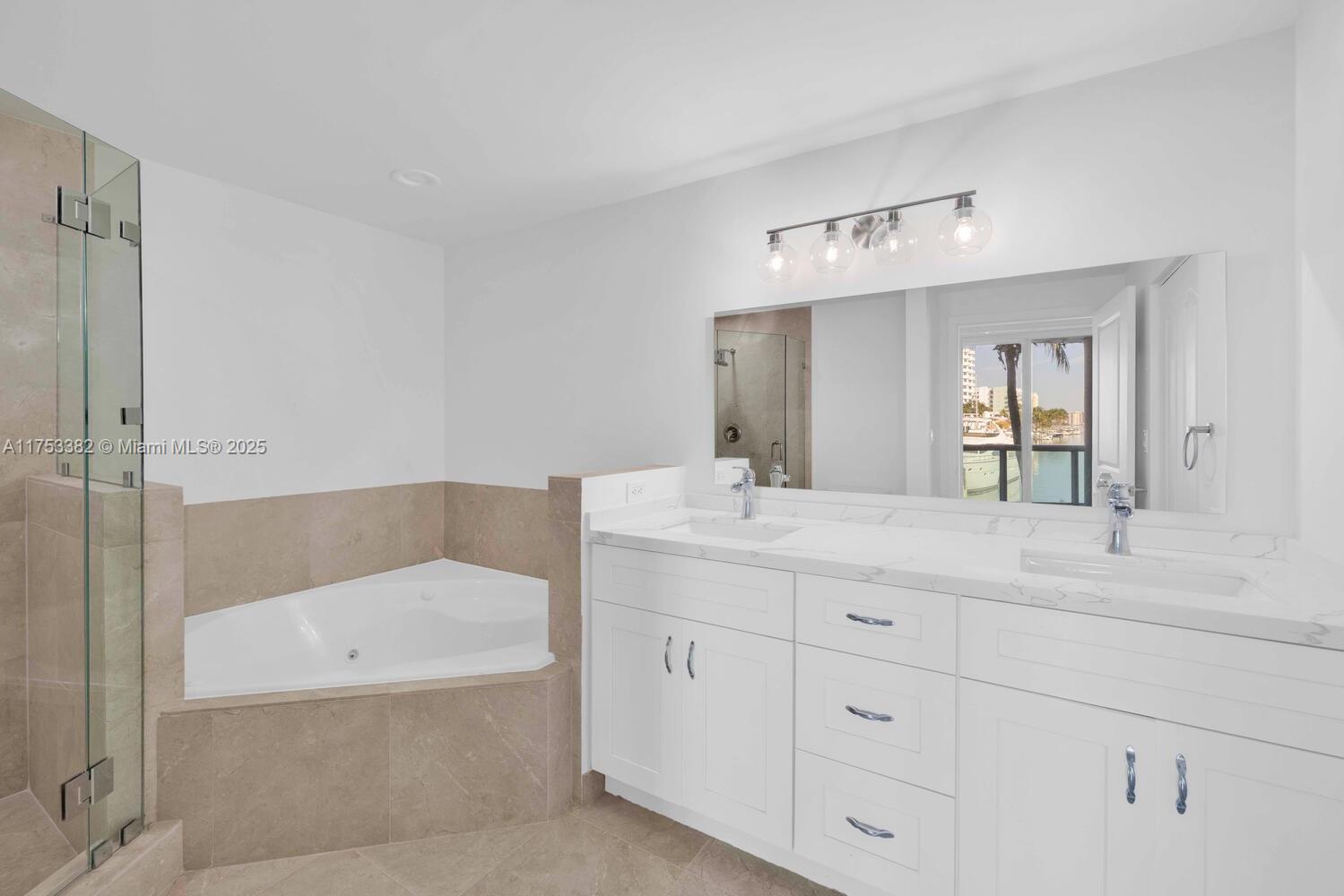 7914 Harbor Island Dr #104, North Bay Village FL 33141
