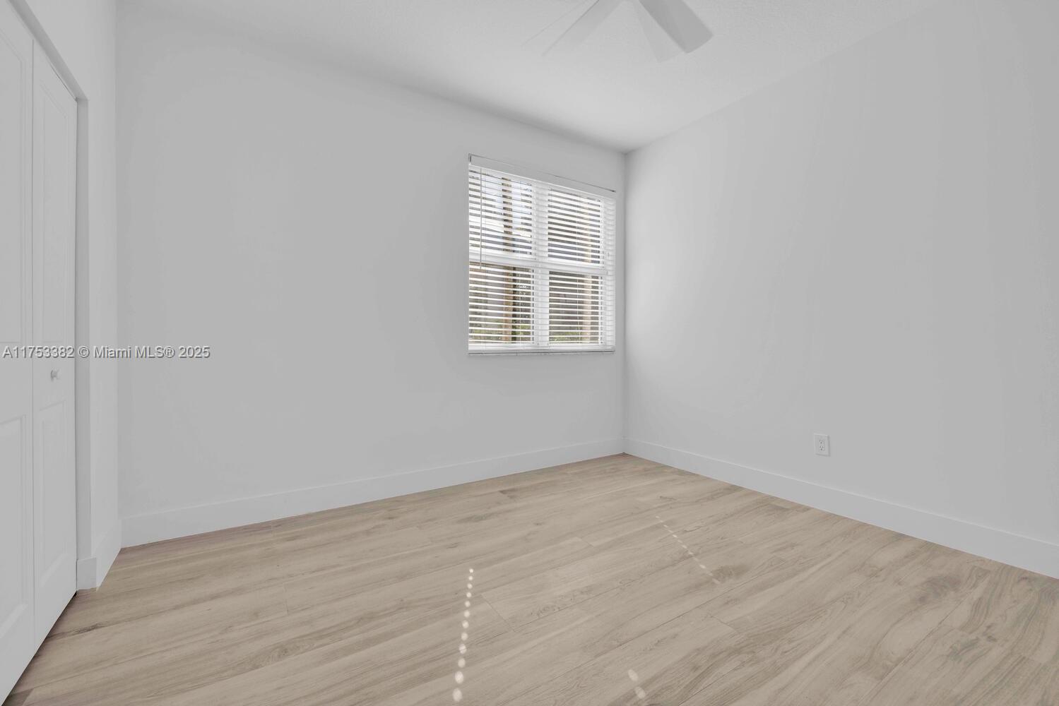 7914 Harbor Island Dr #104, North Bay Village FL 33141