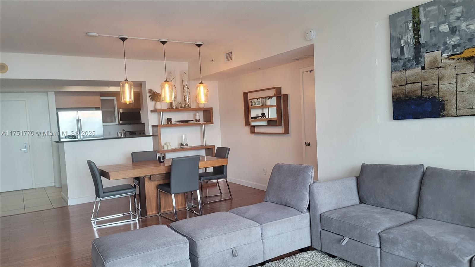 325 S Biscayne Blvd #3321, Miami FL 33131