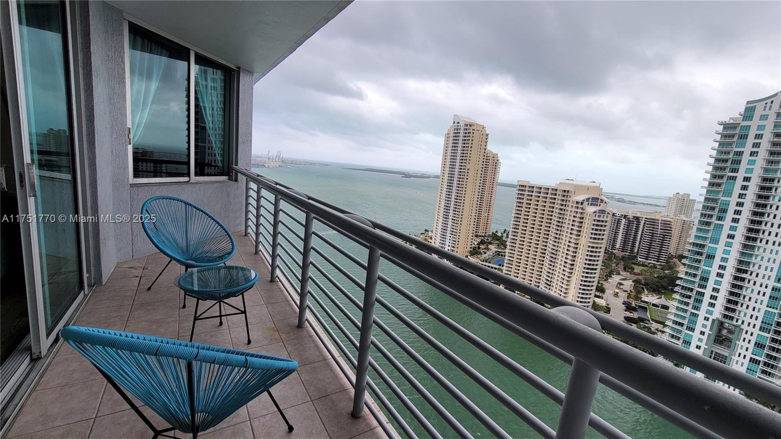 325 S Biscayne Blvd #3321, Miami FL 33131