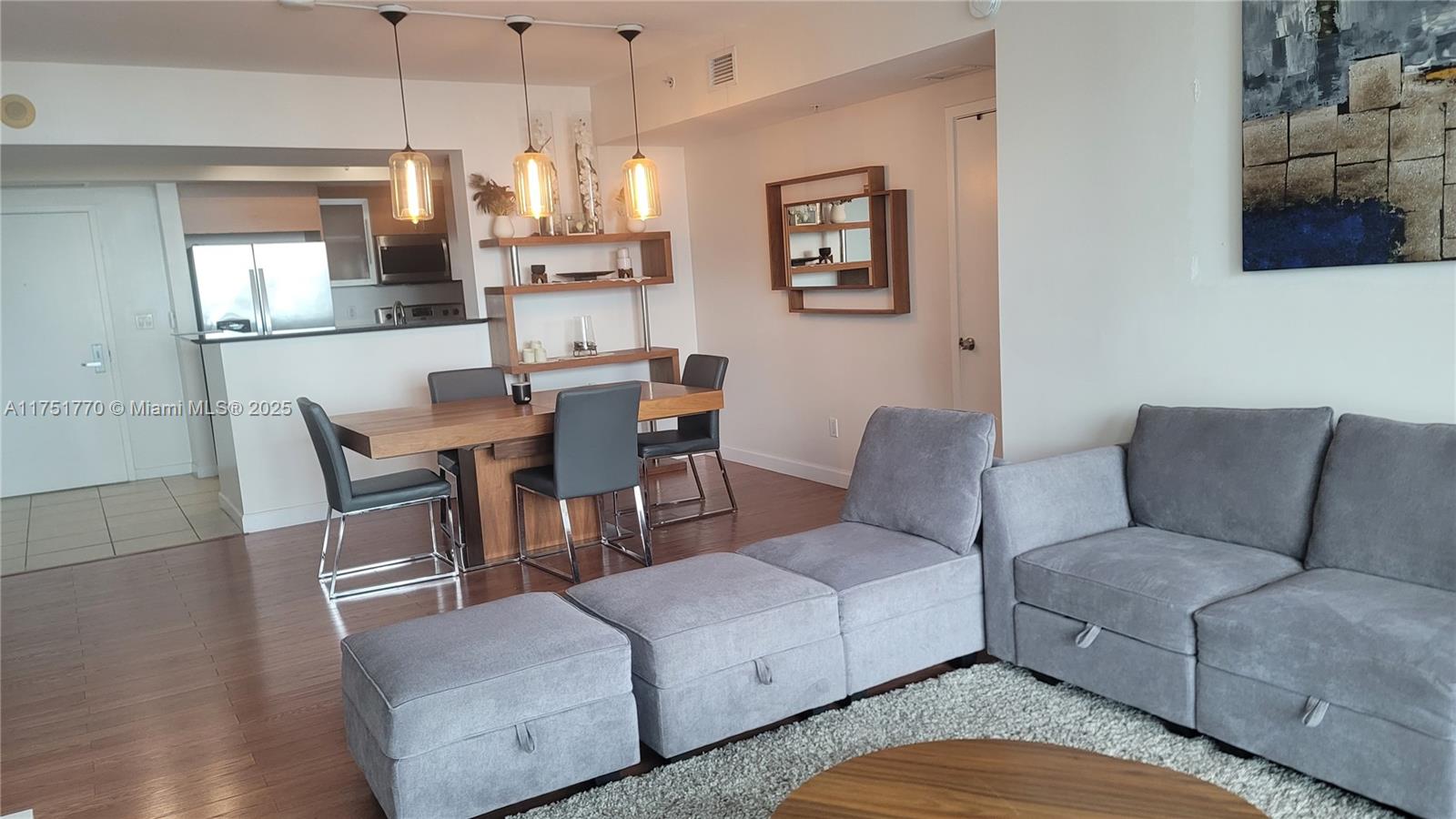 325 S Biscayne Blvd #3321, Miami FL 33131