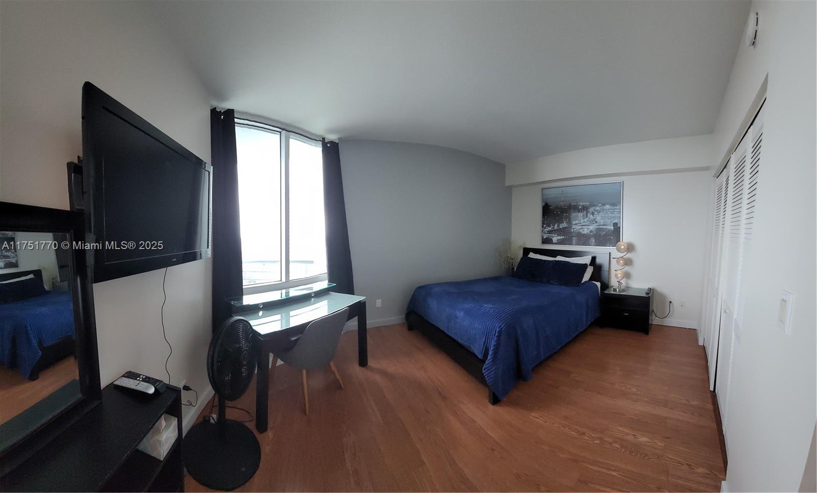 325 S Biscayne Blvd #3321, Miami FL 33131