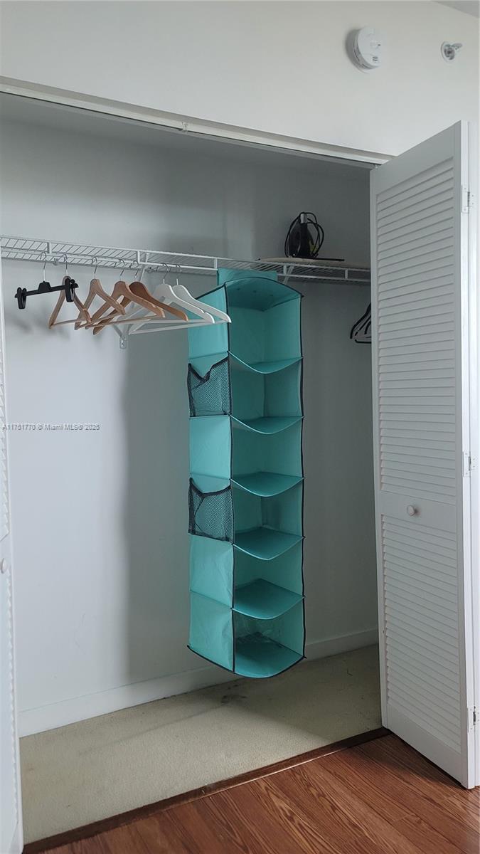 325 S Biscayne Blvd #3321, Miami FL 33131