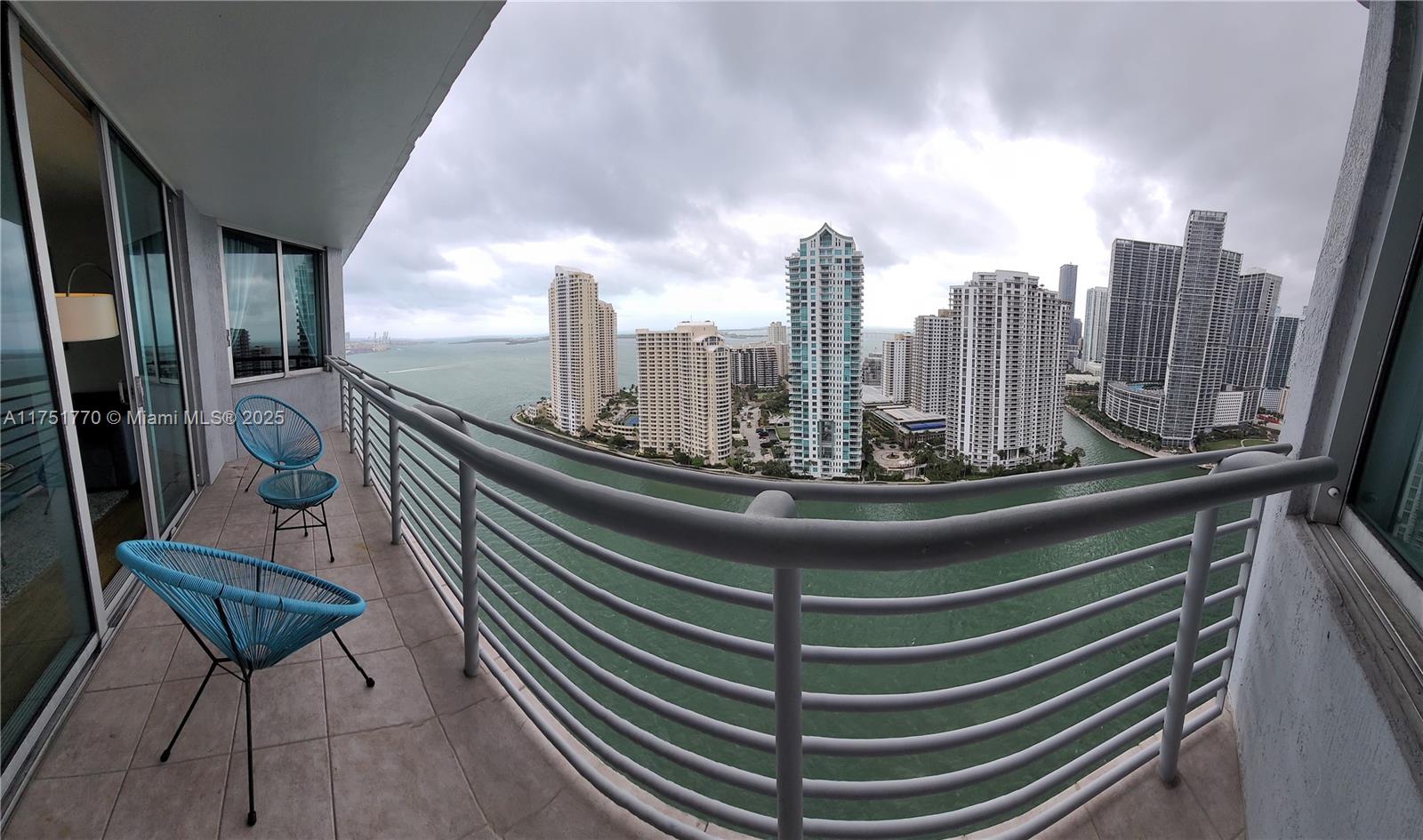 325 S Biscayne Blvd #3321, Miami FL 33131