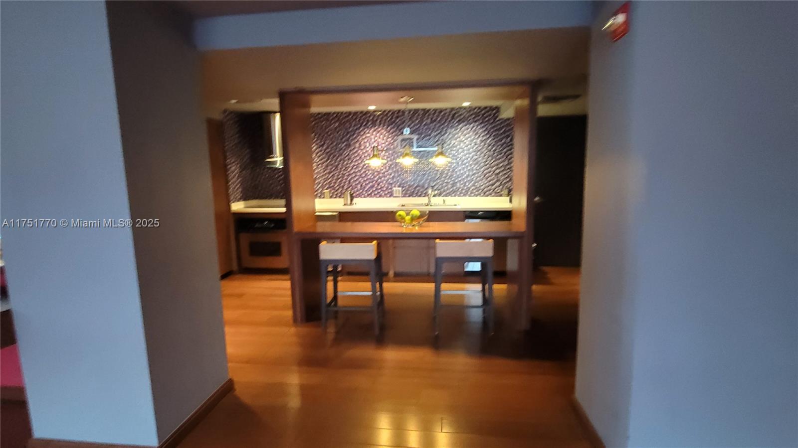 325 S Biscayne Blvd #3321, Miami FL 33131