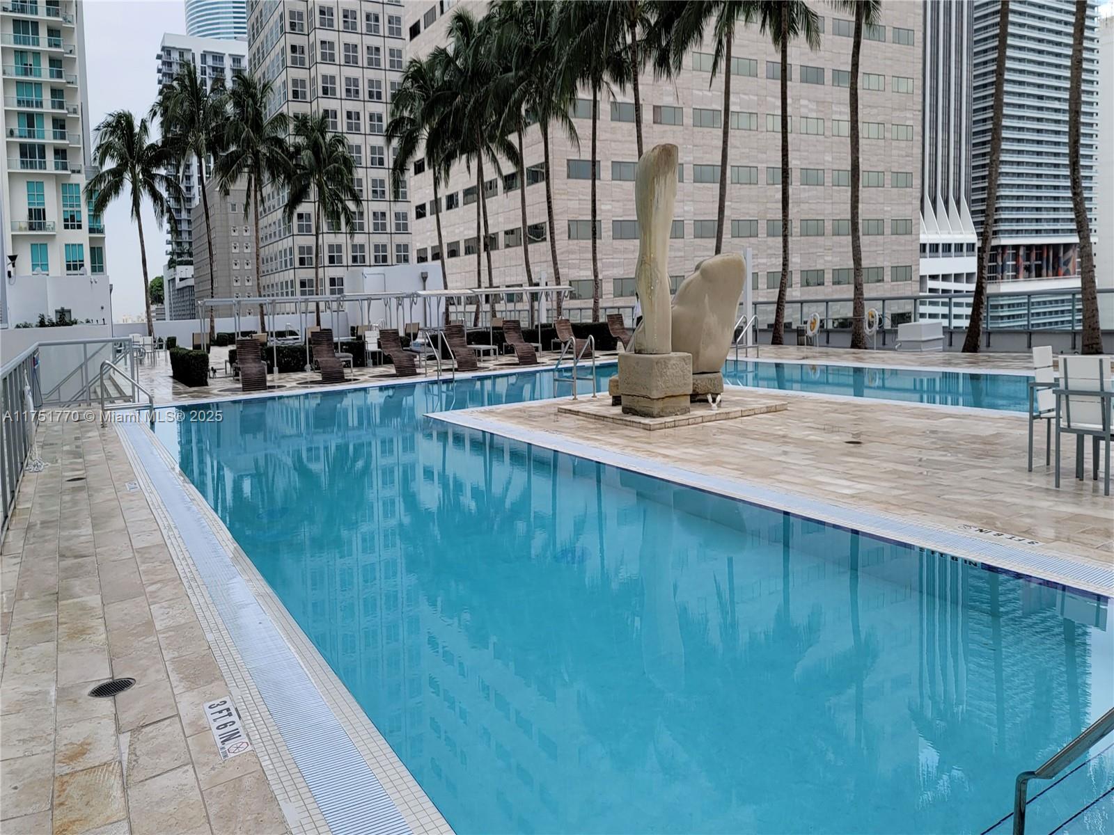 325 S Biscayne Blvd #3321, Miami FL 33131