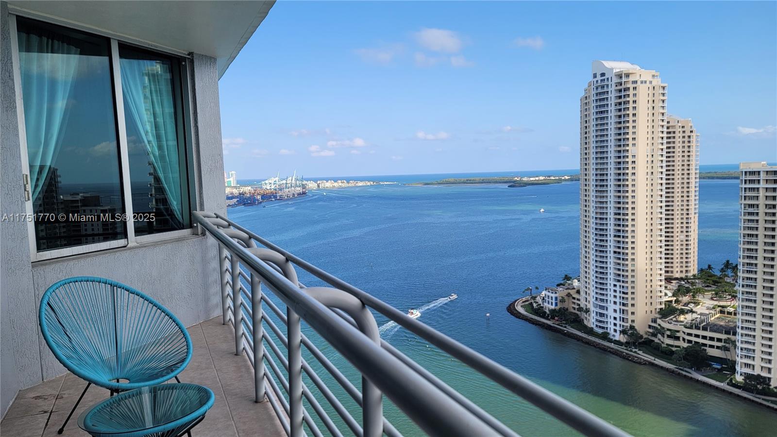 325 S Biscayne Blvd #3321, Miami FL 33131