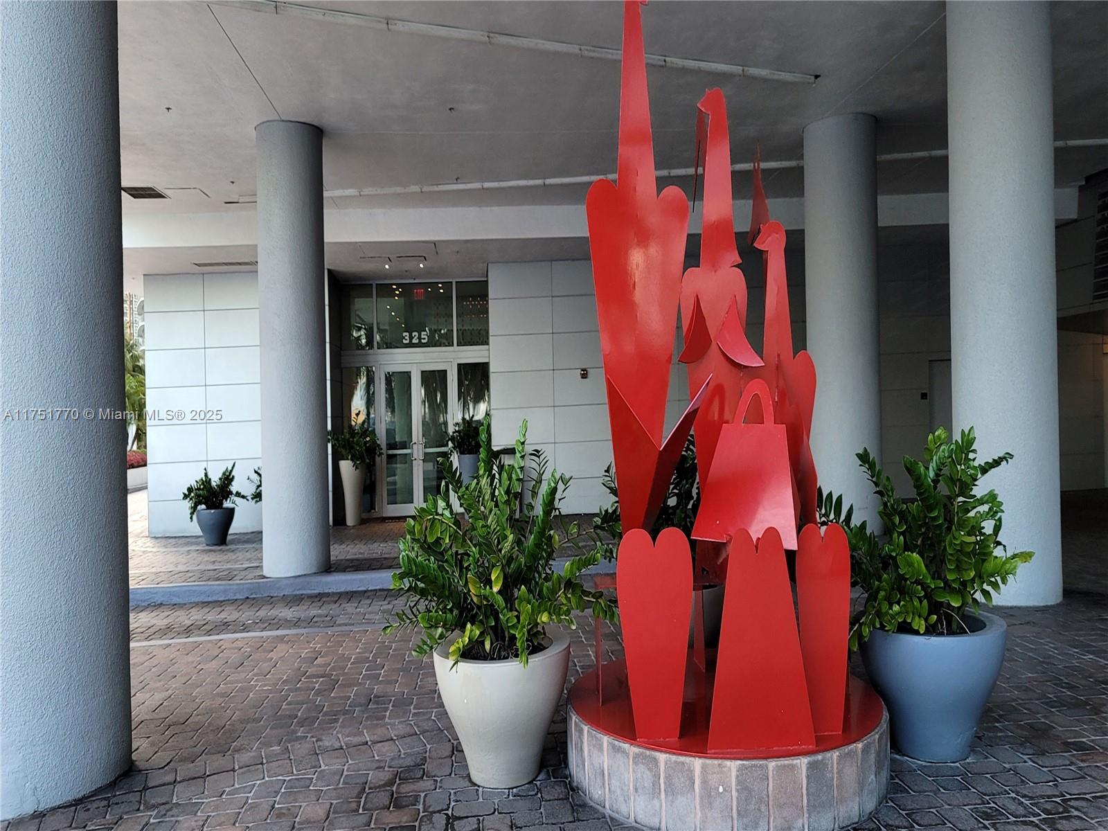 325 S Biscayne Blvd #3321, Miami FL 33131