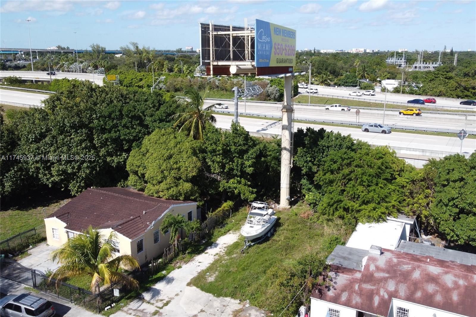 321 NW 37th St, Miami, Florida image 19