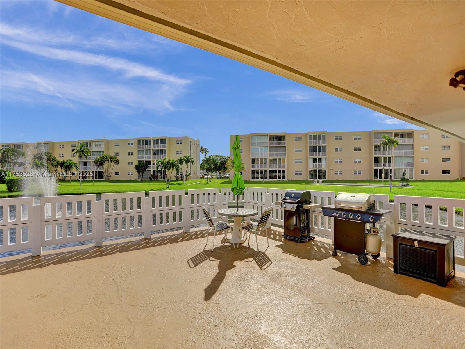 205 SE 11th Ter #203, Dania Beach, Florida image 34