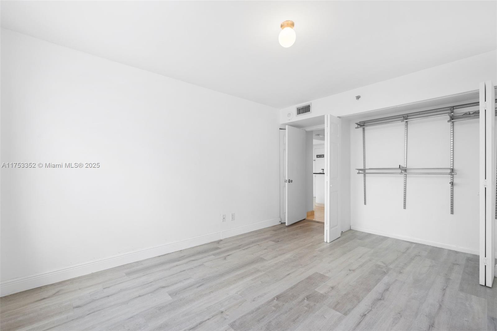 770 Claughton Island Dr #1510, Miami FL 33131