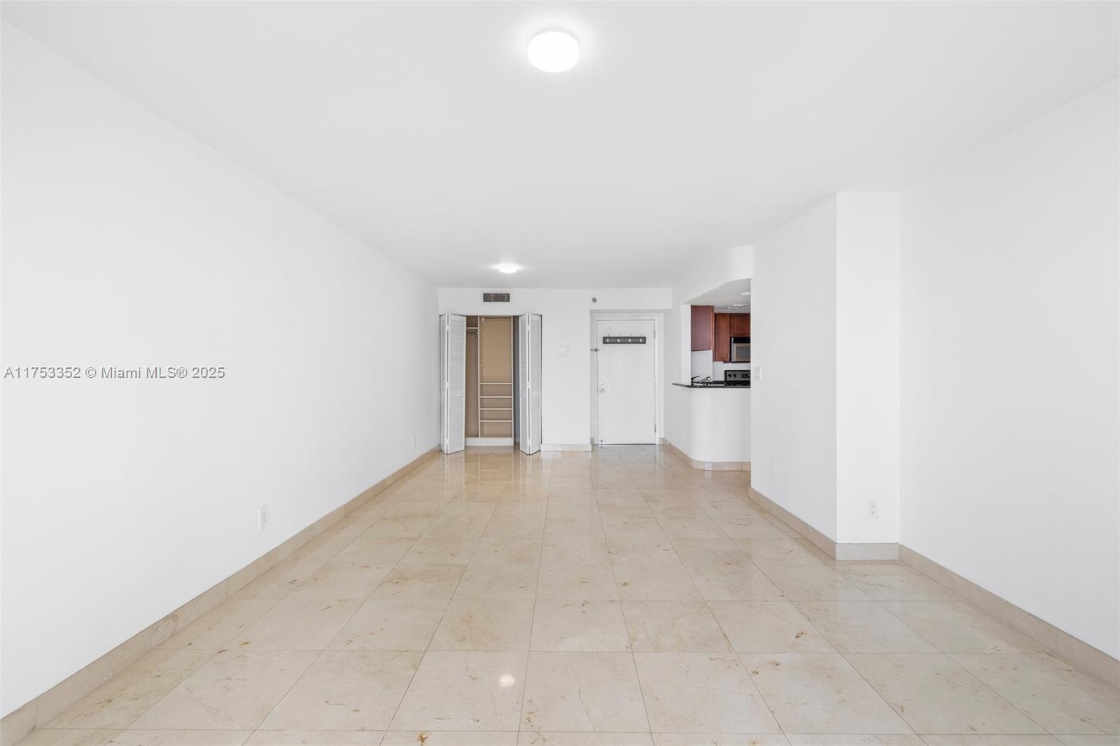 770 Claughton Island Dr #1510, Miami FL 33131