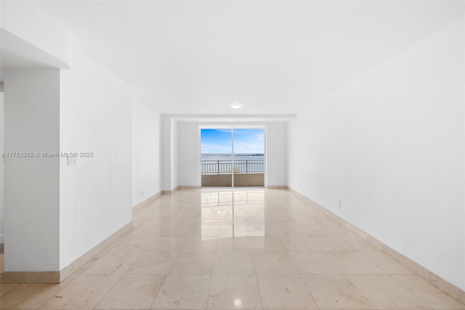 770 Claughton Island Dr #1510, Miami FL 33131