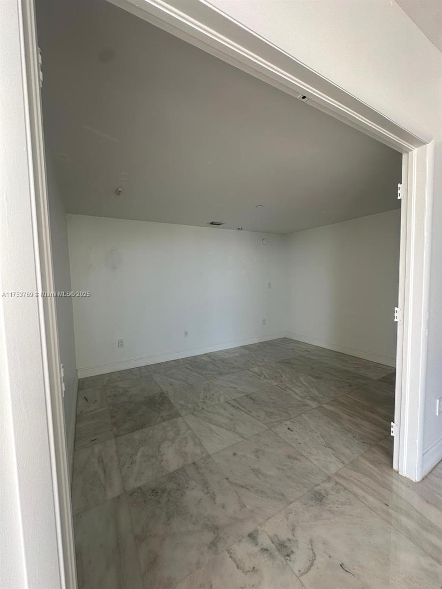 495 Brickell Ave #5402, Miami FL 33131