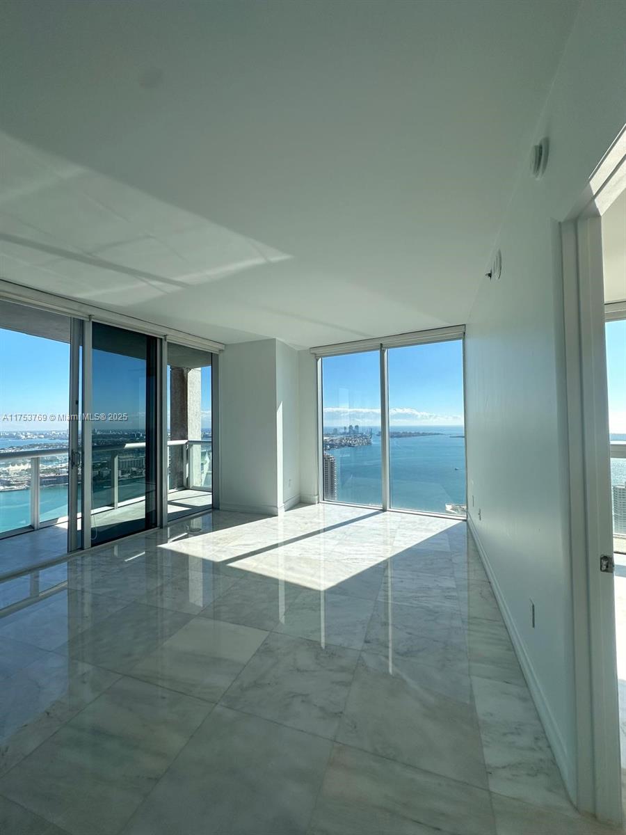 495 Brickell Ave #5402, Miami FL 33131