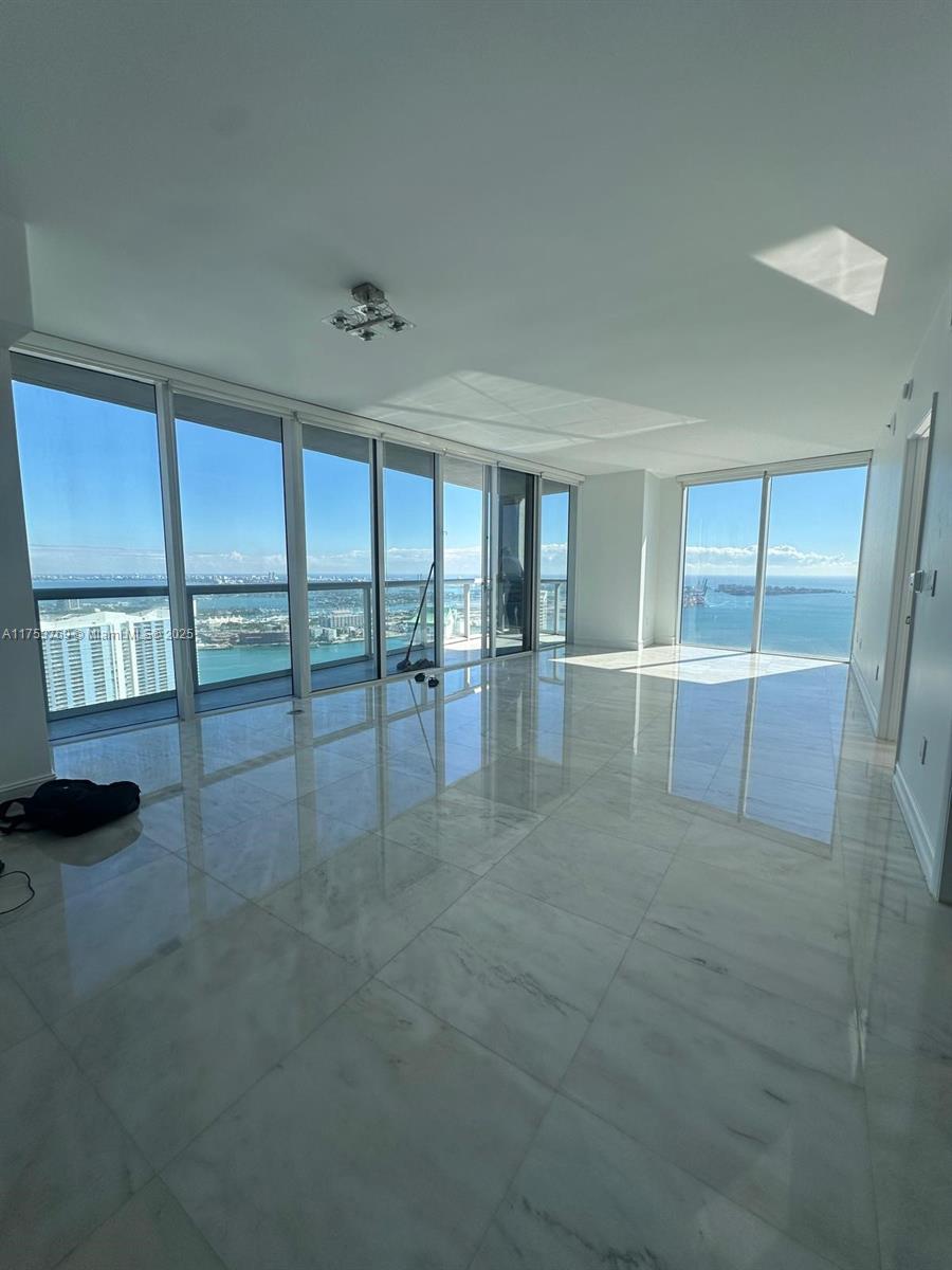 495 Brickell Ave #5402, Miami FL 33131