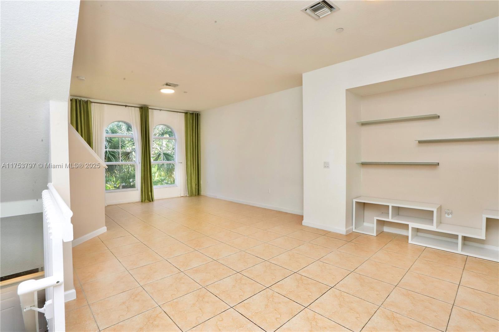 1033 NE 17th Way #404, Fort Lauderdale, Florida image 19