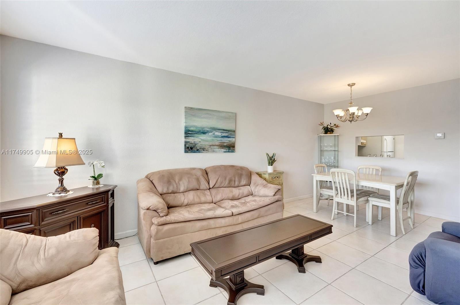 5002 NW 35th St #306, Lauderdale Lakes, Florida image 7