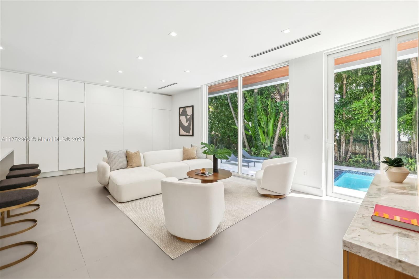 425 Harbor Dr, Key Biscayne, Florida image 15