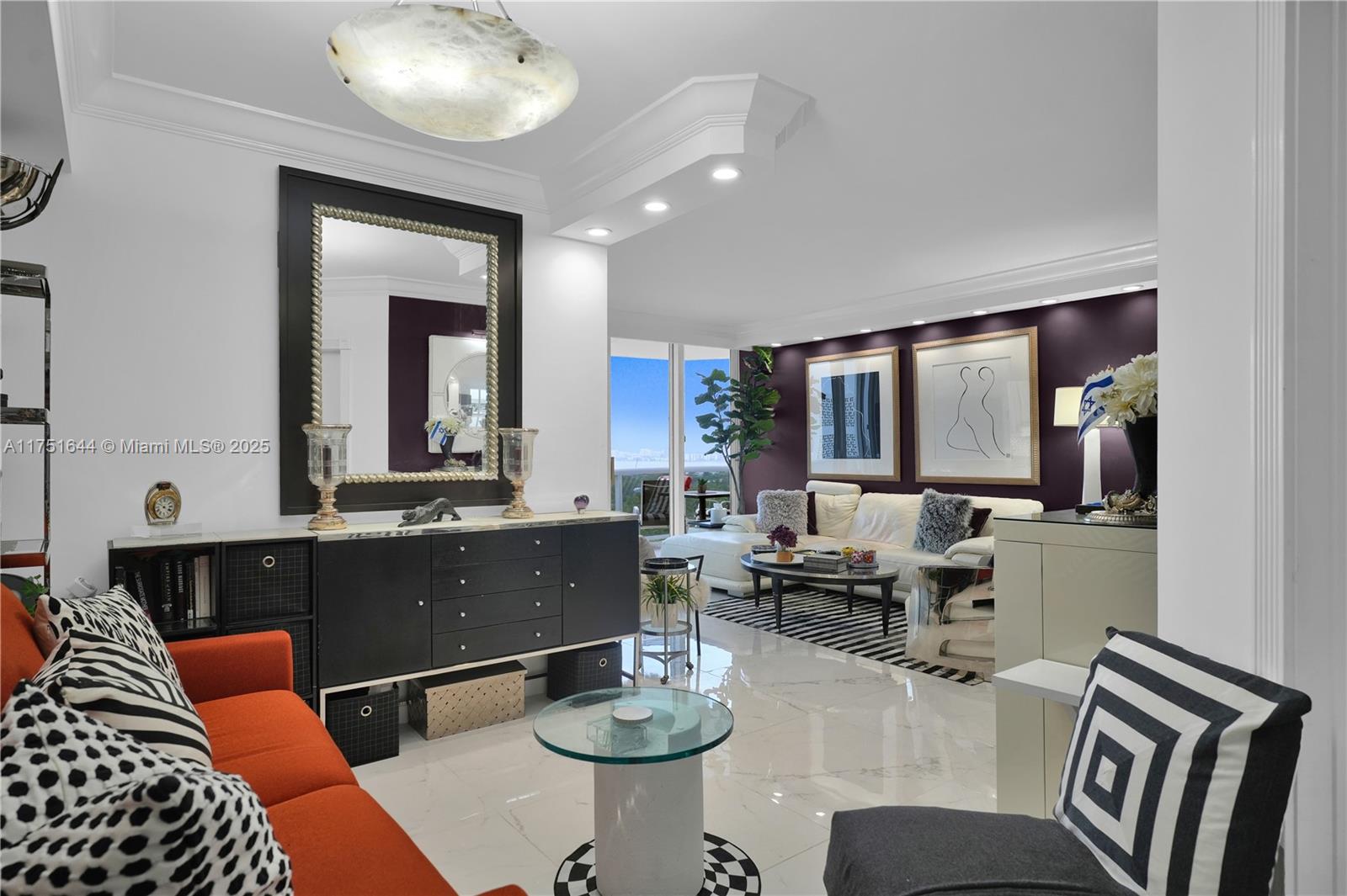 4775 Collins Ave #1806, Miami Beach FL 33140