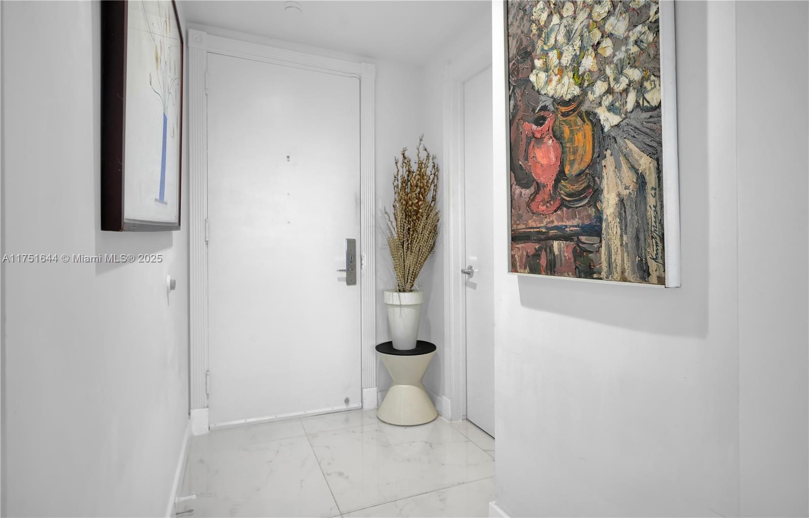 4775 Collins Ave #1806, Miami Beach FL 33140