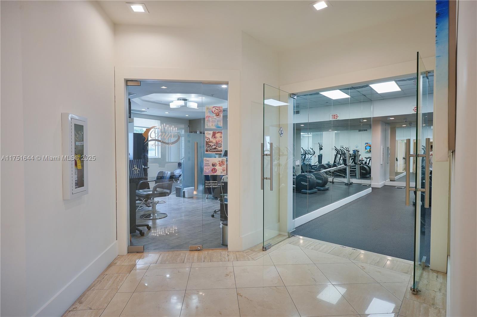 4775 Collins Ave #1806, Miami Beach FL 33140