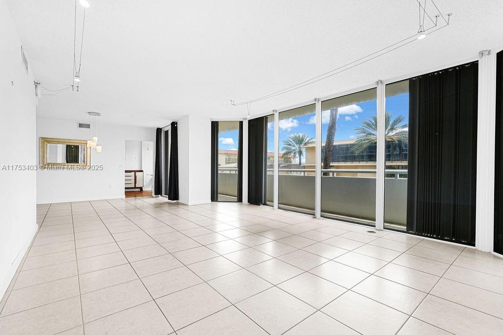 8925 Collins Ave #2E, Surfside, Florida image 12