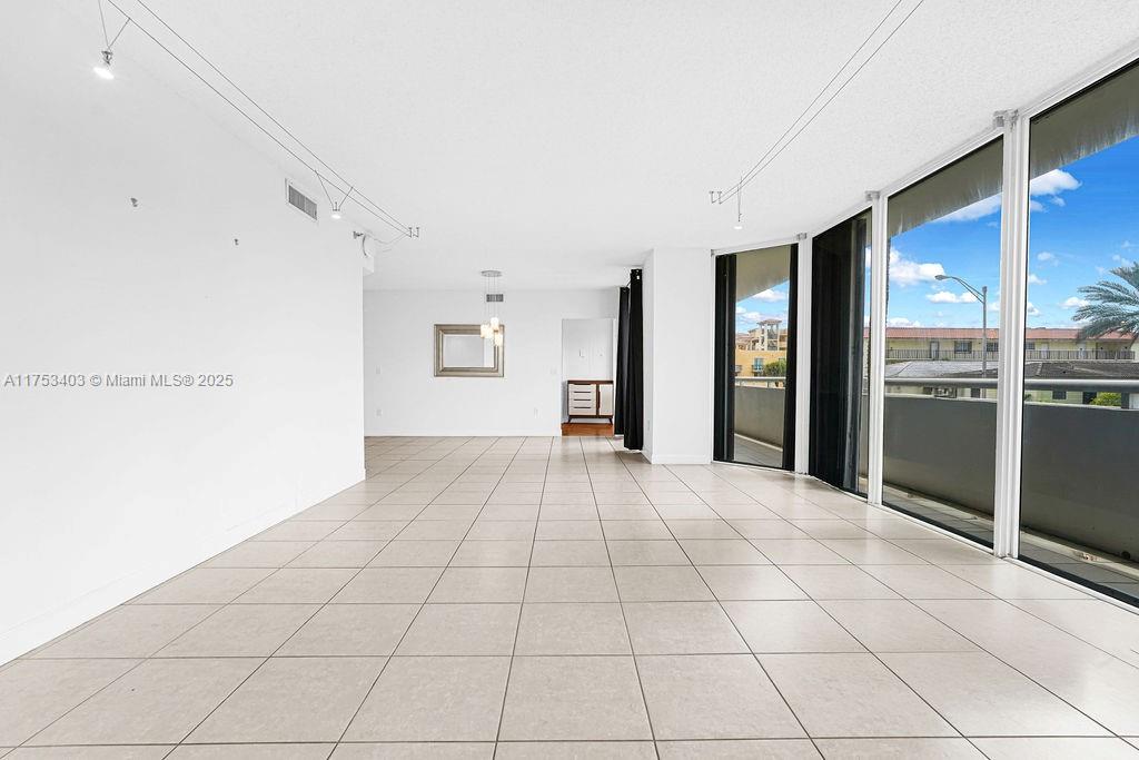 8925 Collins Ave #2E, Surfside, Florida image 13