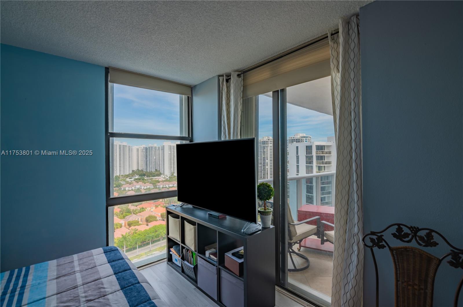 Listing Photo 25