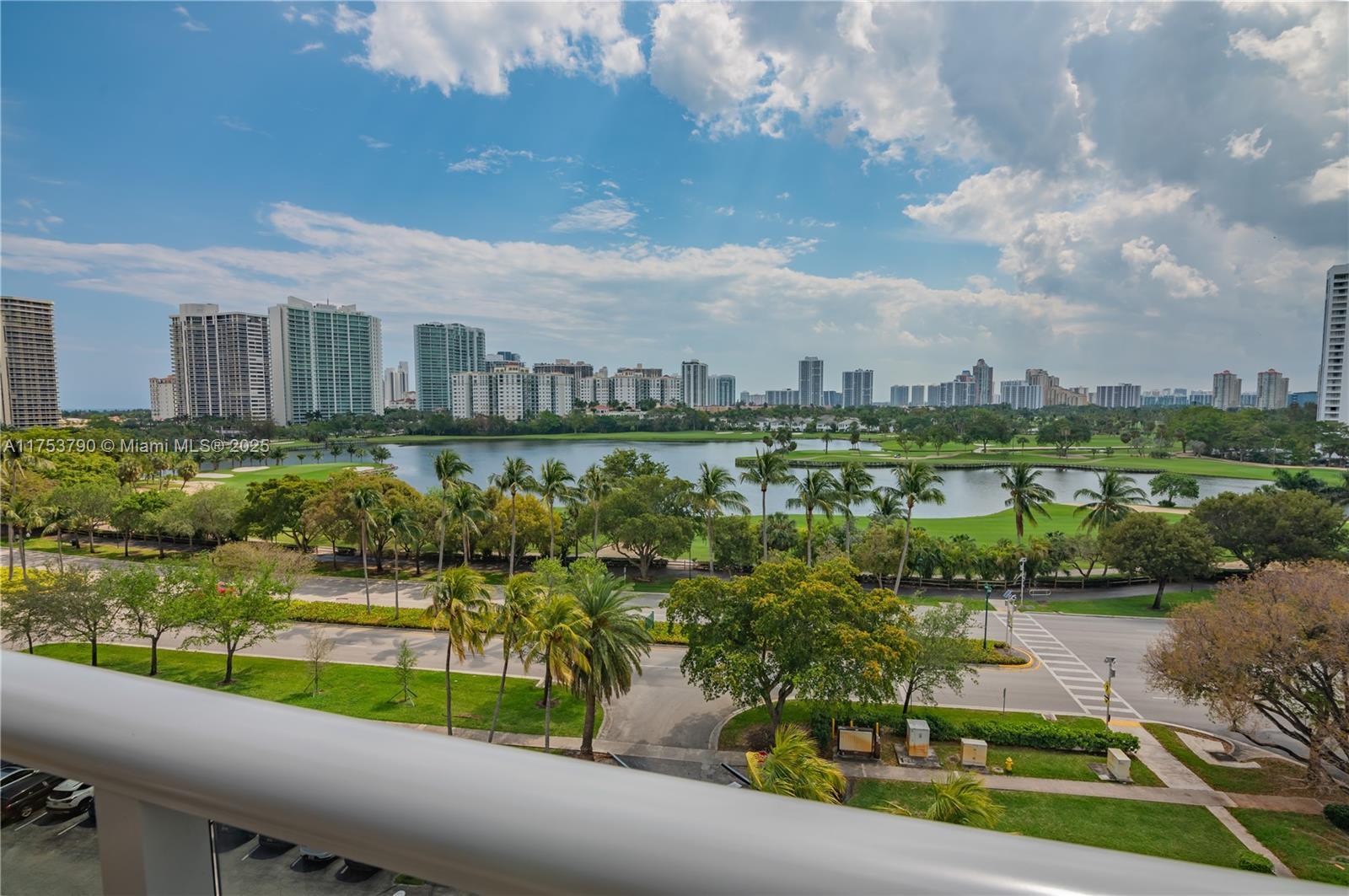 3625 N Country Club Dr #808 For Sale A11753790, FL