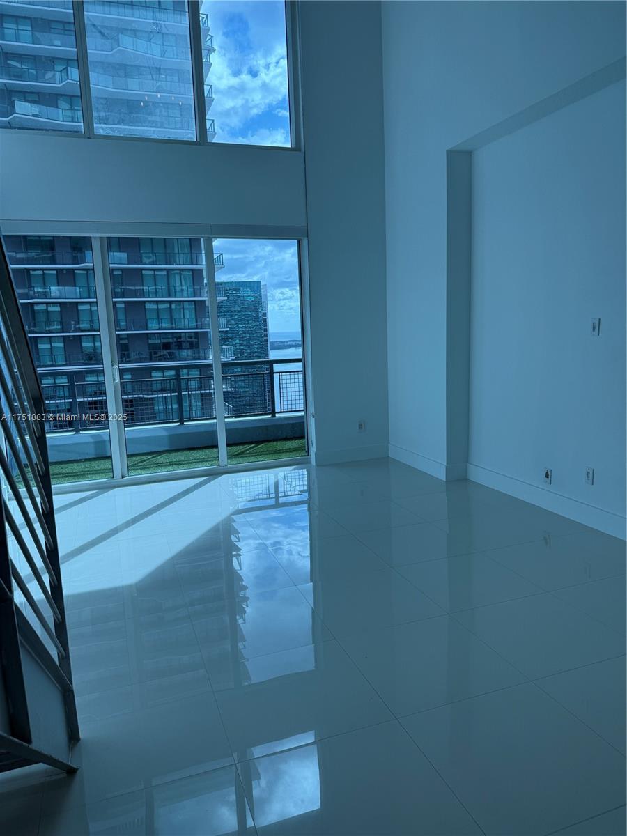 60 SW 13 ST #3806, Miami FL 33130