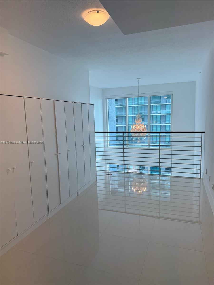 60 SW 13 ST #3806, Miami FL 33130