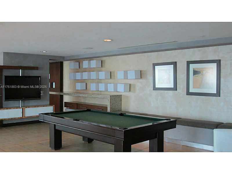 60 SW 13 ST #3806, Miami FL 33130