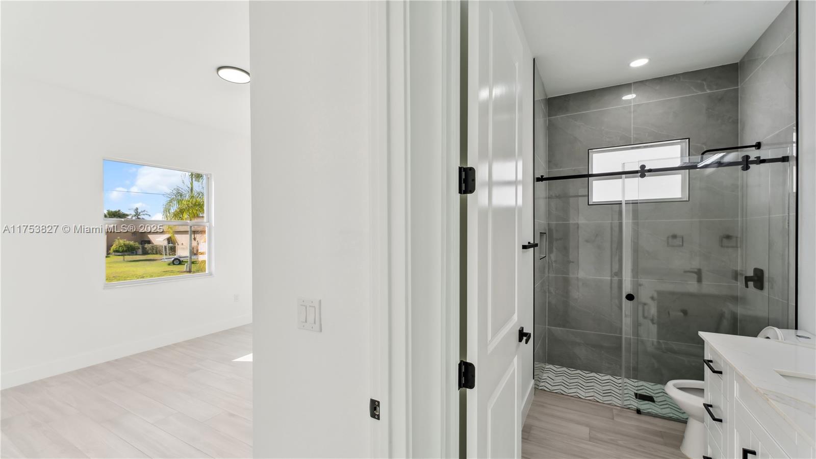 2144 Barbado Ave, Fort Myers, Florida image 9