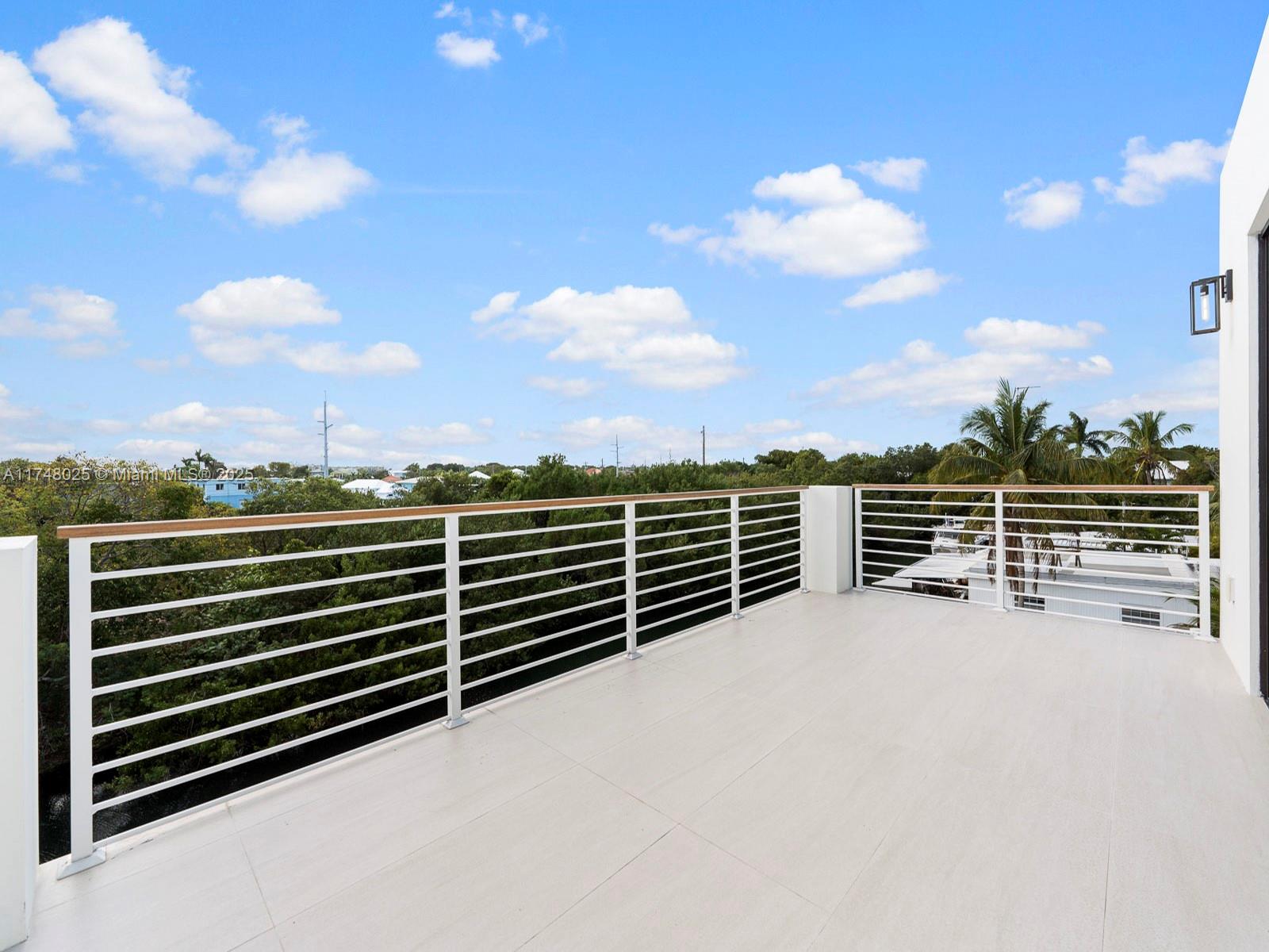 Residential, Plantation Key, Florida image 23