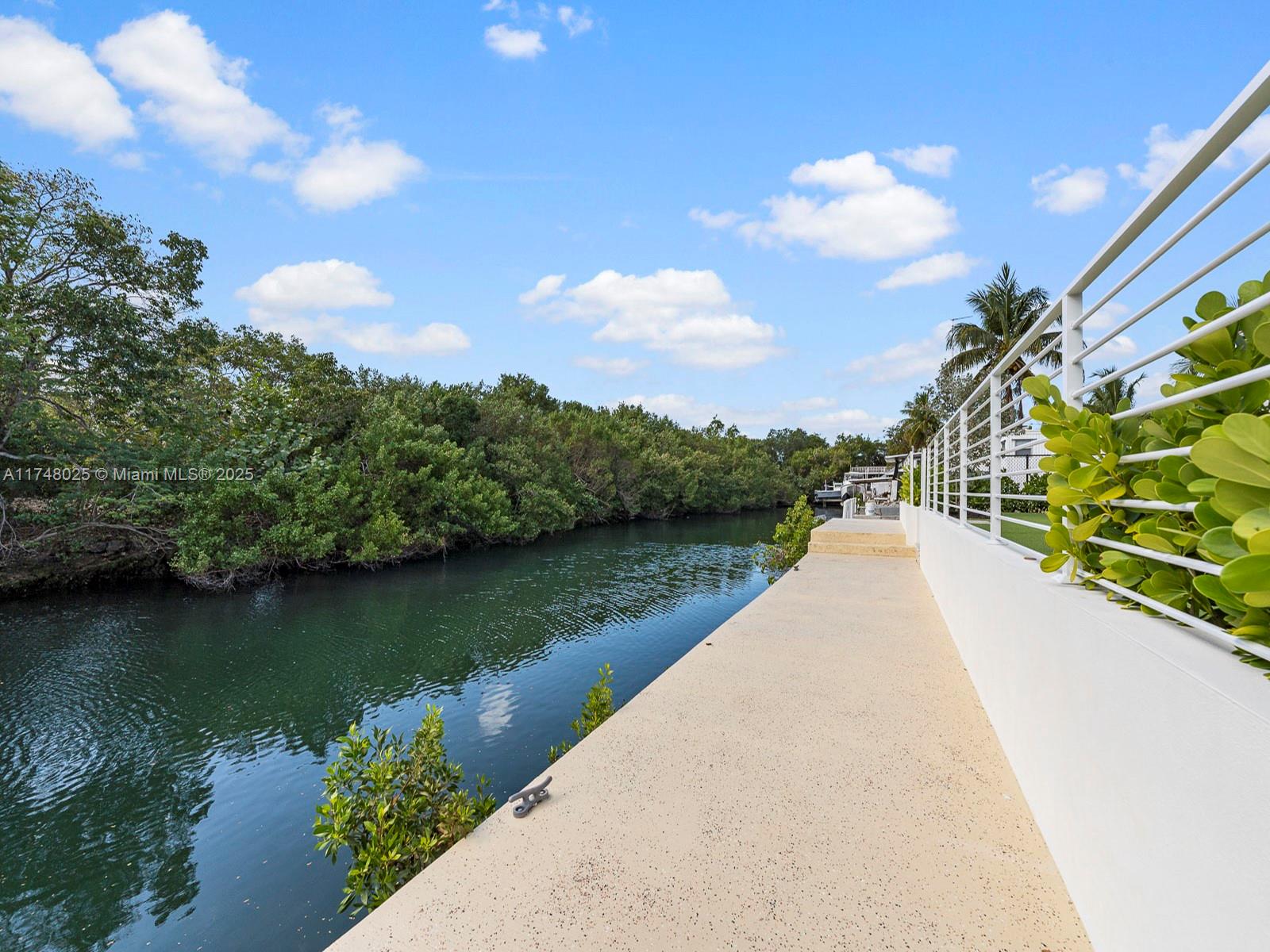 Residential, Plantation Key, Florida image 33