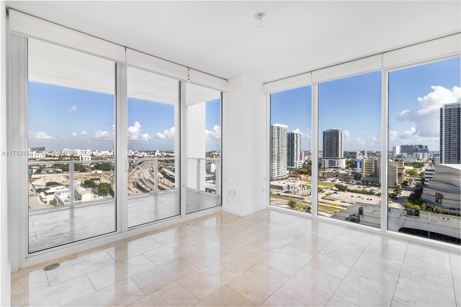 1040 Biscayne Blvd #1806, Miami FL 33132
