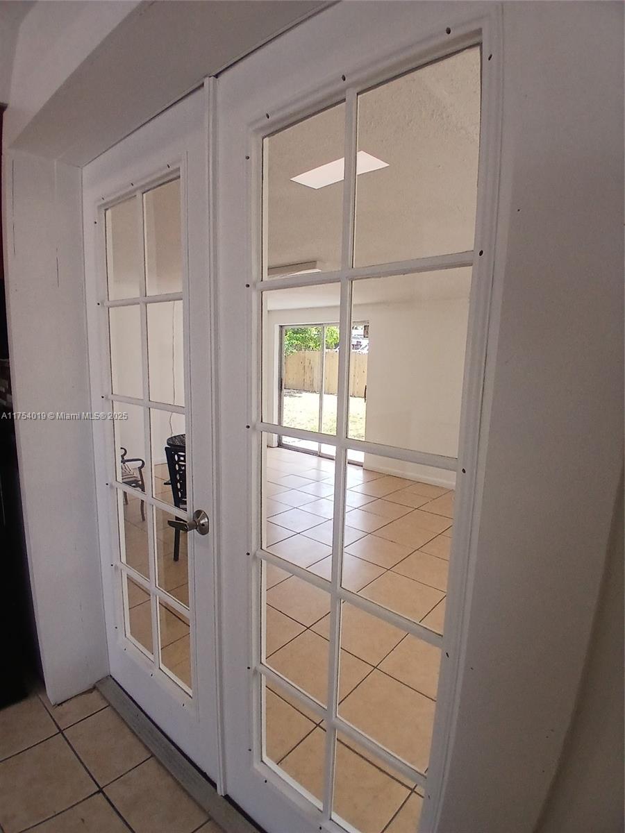 520 N 69th Ave, Hollywood, Florida image 9