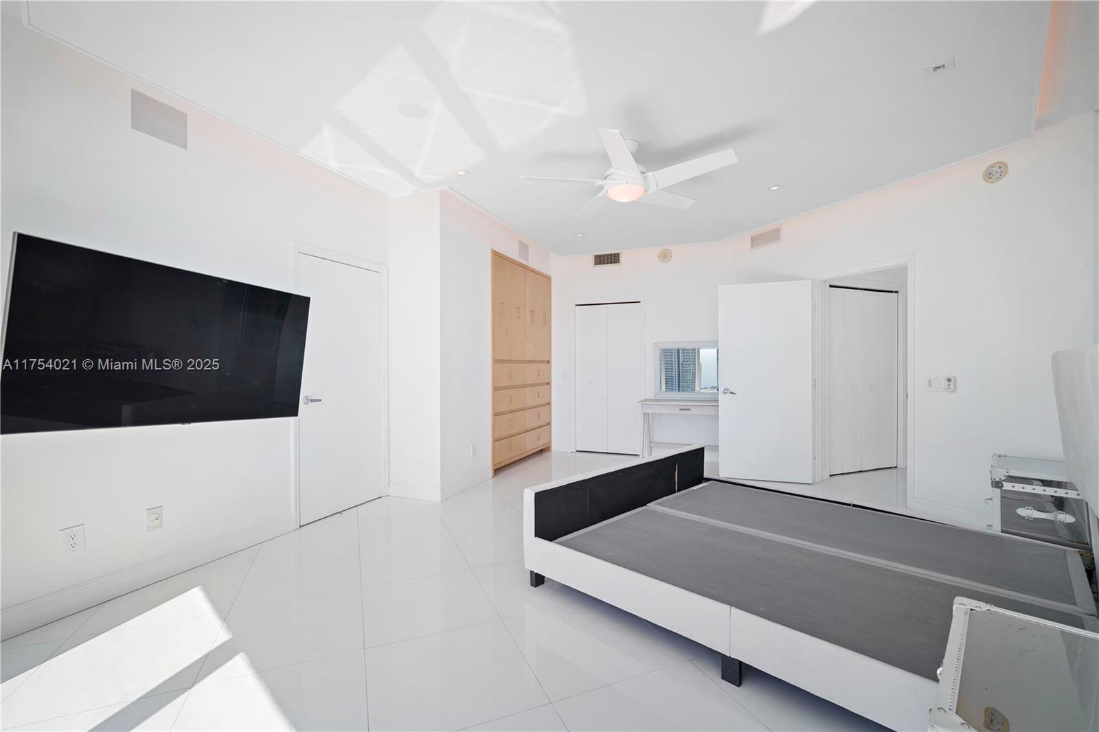 60 SW 13th St #4000, Miami FL 33130