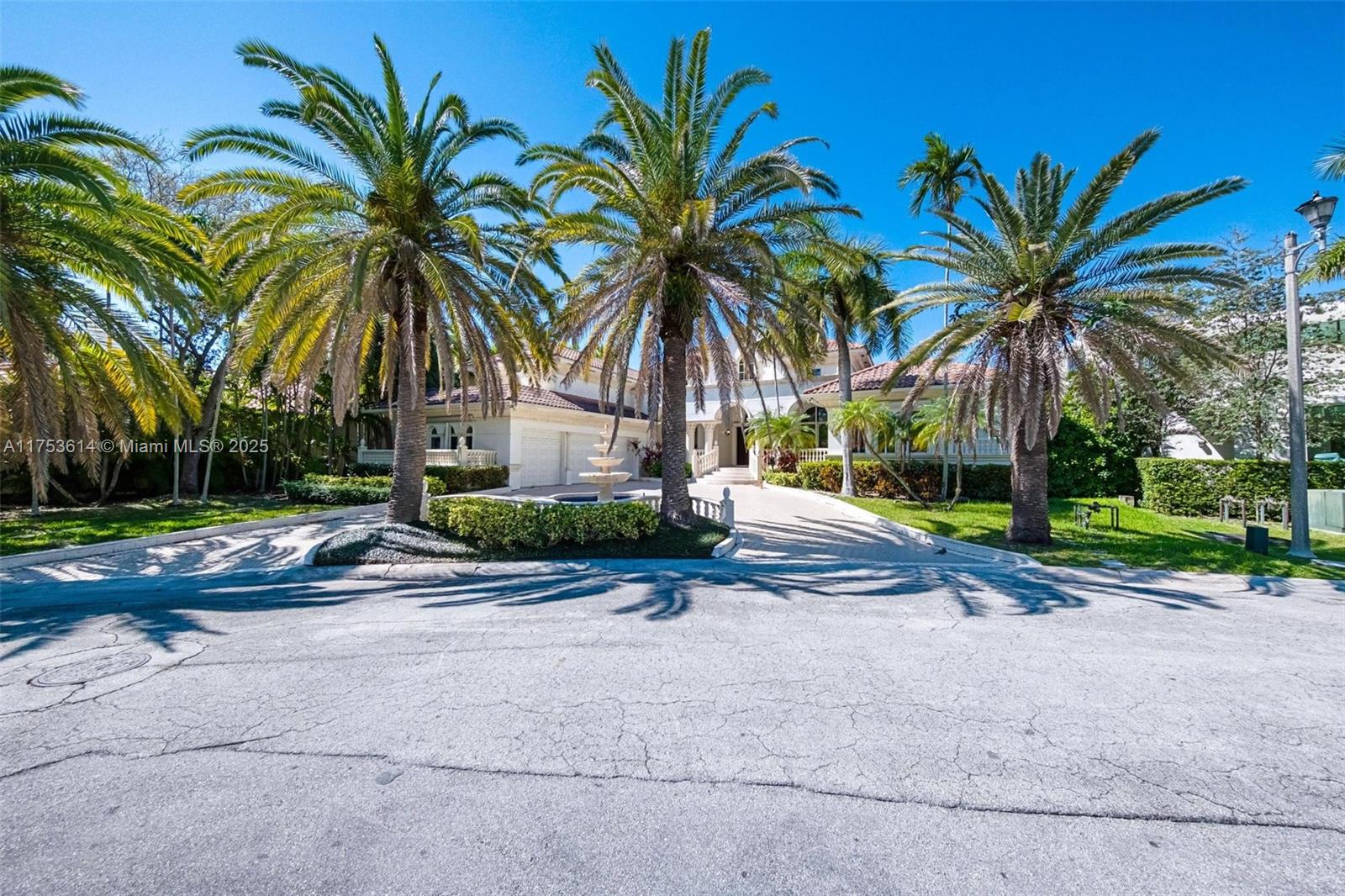 166 Bal Bay Dr, Bal Harbour, Florida image 47