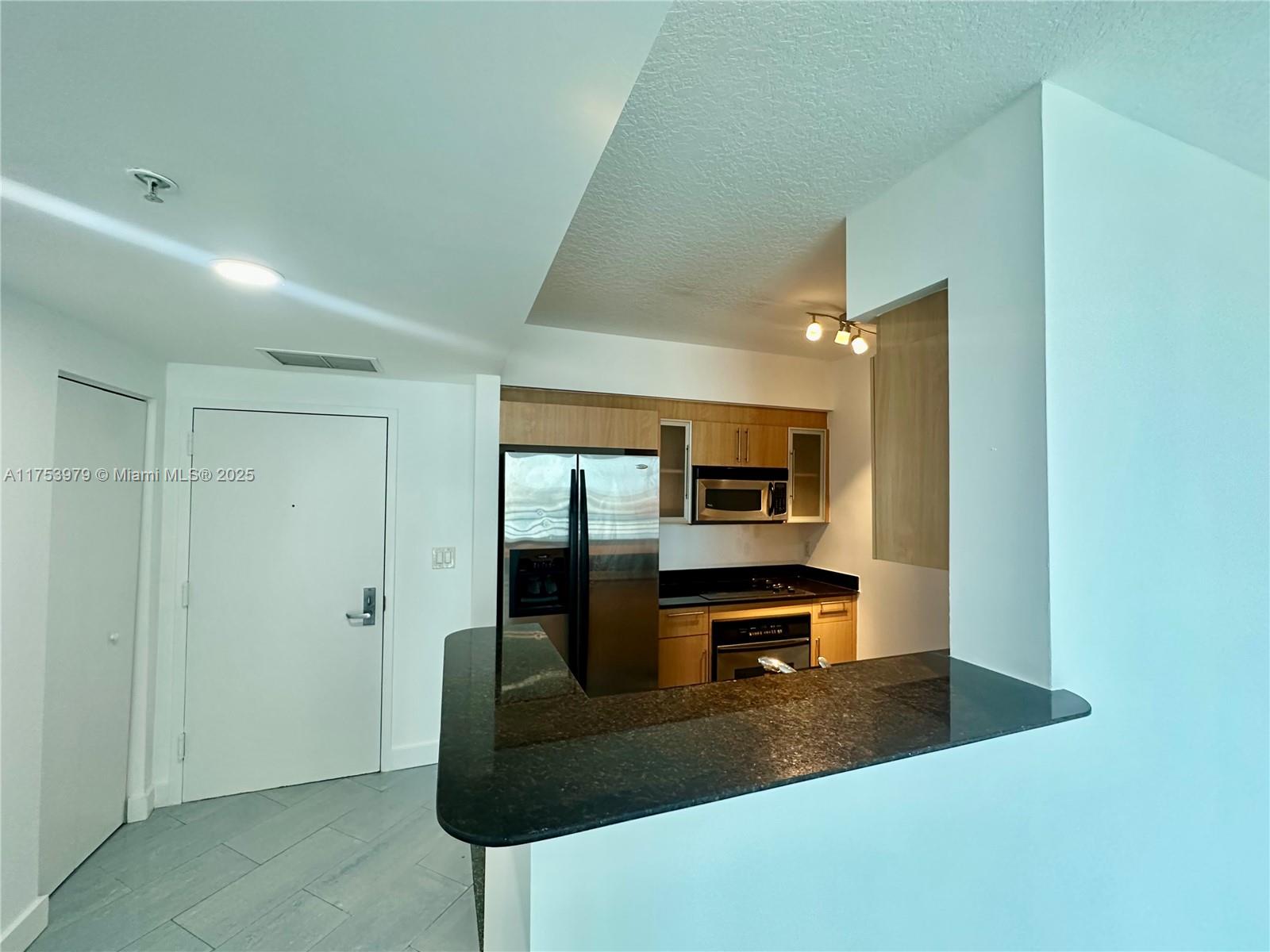 335 S Biscayne Blvd #810, Miami FL 33131